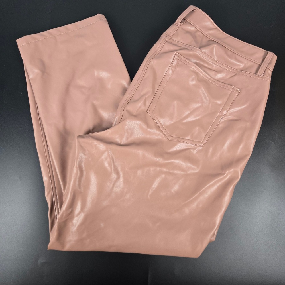 Abercrombie & Fitch Curve Love 90s Straight Ultra High Rise Faux Leather Pant 35